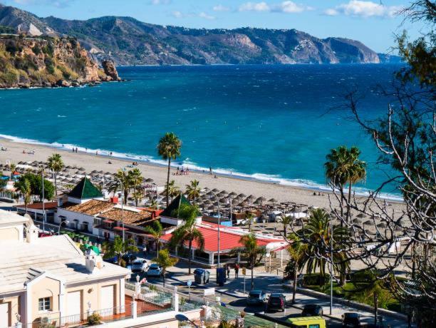 Estudio Maria De Waard Nerja Bagian luar foto