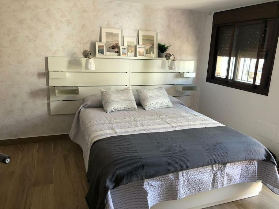 Estudio Maria De Waard Nerja Bagian luar foto