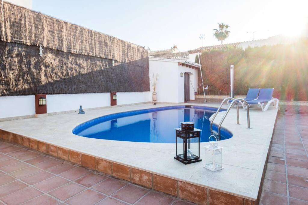 Estudio Maria De Waard Nerja Bagian luar foto