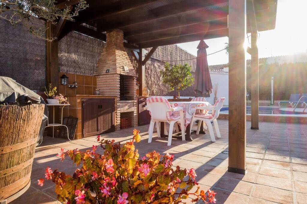 Estudio Maria De Waard Nerja Bagian luar foto